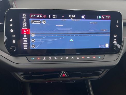 Used 2025 Dodge Charger R/T Scat Pack w/ Track Pack image 29