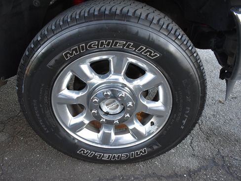 Used 2012 Ford F250 Lariat w/ Lariat Interior Pkg image 33