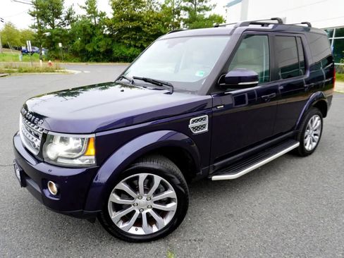 Used 2015 Land Rover LR4 HSE LUX image 3