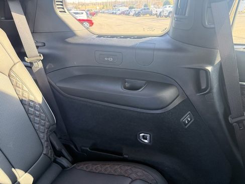 Used 2023 Jeep Grand Cherokee L Summit image 42