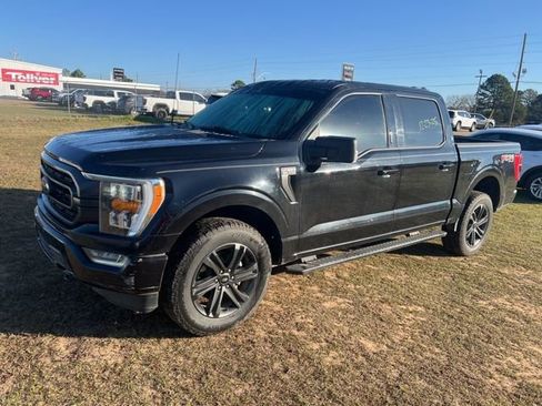 Used 2021 Ford F150 XLT w/ Equipment Group 302A High image 3