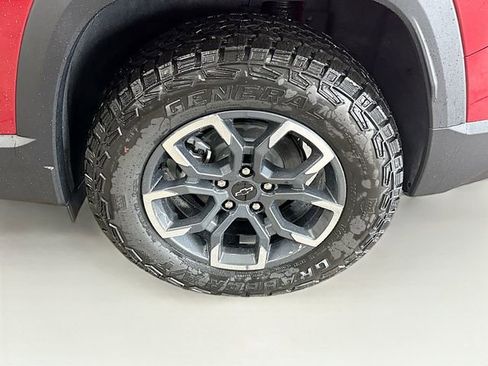 New 2026 Chevrolet Equinox ACTIV w/ Safety and Technology Package FWD image 33