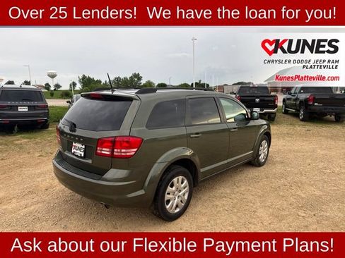 Used 2019 Dodge Journey SE FWD image 10