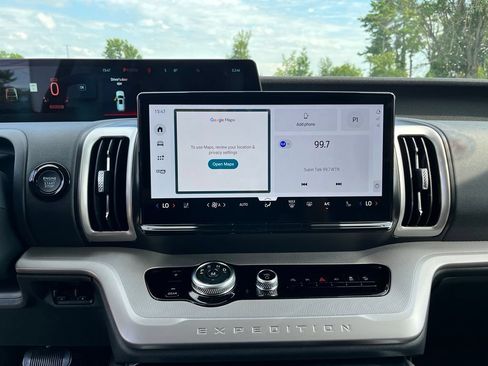 New 2027 Ford Expedition Active AWD/4WD image 18