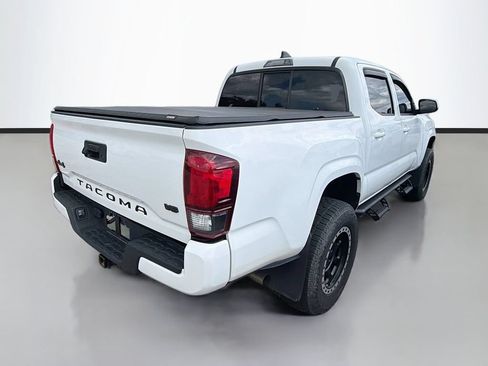 Used 2021 Toyota Tacoma SR AWD/4WD image 9