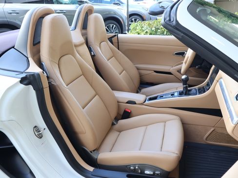 Used 2013 Porsche Boxster RWD image 18