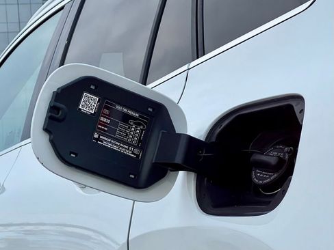 Certified 2023 Mercedes-Benz GLA 250 4MATIC image 20