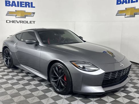 Used 2024 Nissan Z Performance w/ Floor Mat Package RWD image 7