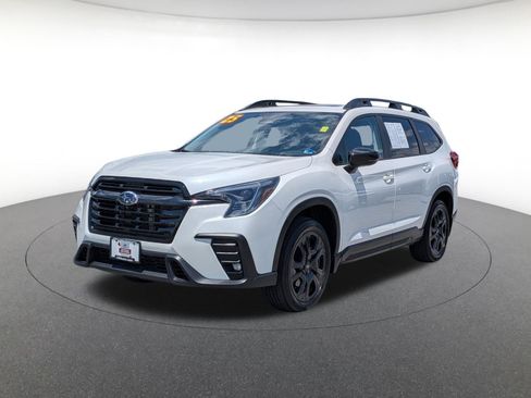 Certified 2025 Subaru Ascent Bronze Edition AWD/4WD image 3