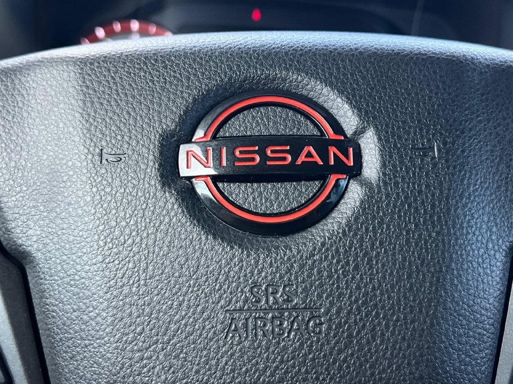 Used 2024 Nissan Titan PRO-4X w/ Pro-4x Convenience Package AWD/4WD image 5