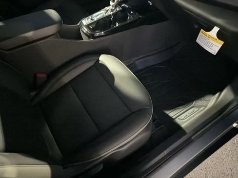 New 2026 Chevrolet Trax ACTIV w/ Sunroof Package FWD image 16