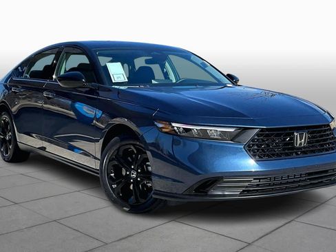 New 2025 Honda Accord SE image 2