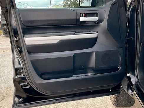 Used 2019 Toyota Tundra SR5 image 17