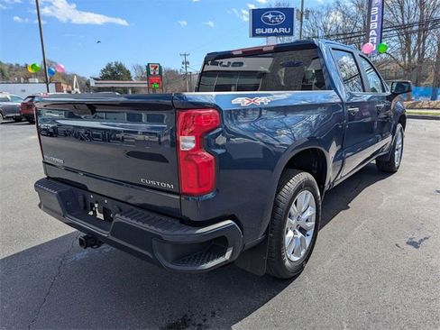 Used 2022 Chevrolet Silverado 1500 Custom image 3