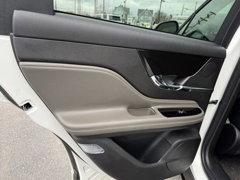 Used 2023 Lincoln Corsair Reserve w/ Equipment Group 201A image 28