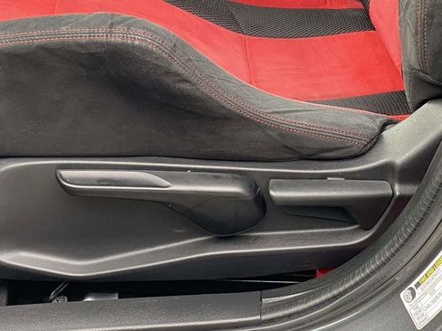 Used 2017 Honda Civic Type R image 12