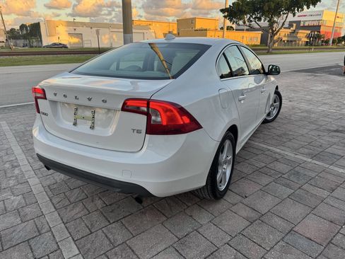 Used 2012 Volvo S60 T5 image 18