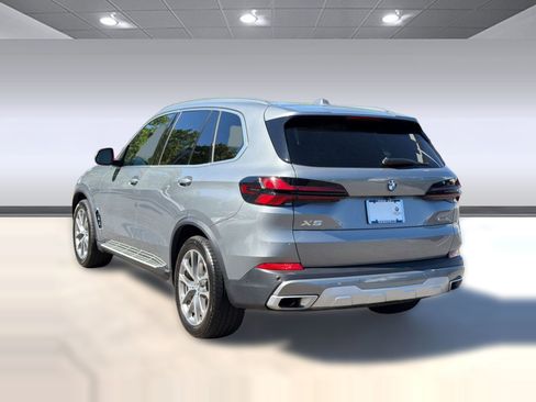 Certified 2026 BMW X5 xDrive40i w/ Climate Comfort Package AWD/4WD image 3
