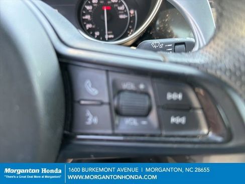 Used 2023 Alfa Romeo Giulia Sprint AWD/4WD image 15