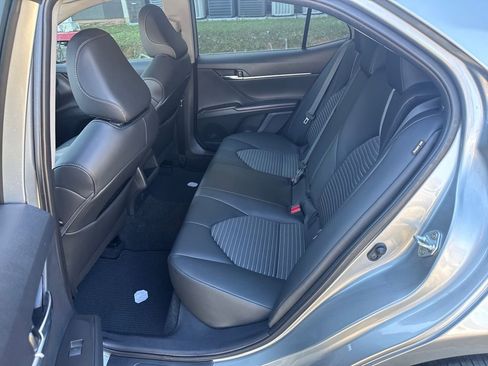 Used 2023 Toyota Camry SE image 16