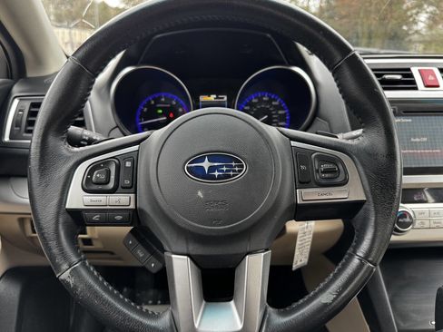 Used 2016 Subaru Legacy 2.5i Premium image 16
