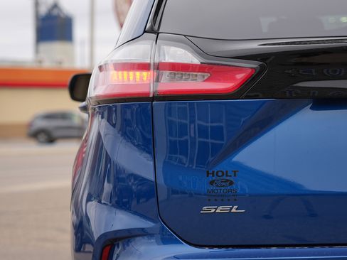 Used 2024 Ford Edge SEL w/ Convenience Package image 14