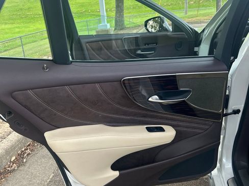Used 2018 Lexus LS 500 w/ Interior Upgrade Package RWD image 18
