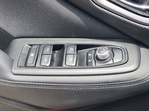 Used 2020 Subaru Forester Premium AWD/4WD image 28