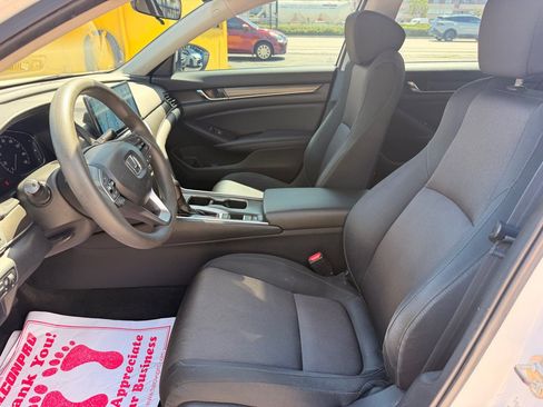 Used 2018 Honda Accord LX image 14