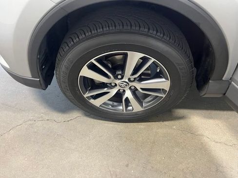 Used 2016 Toyota RAV4 XLE FWD image 30