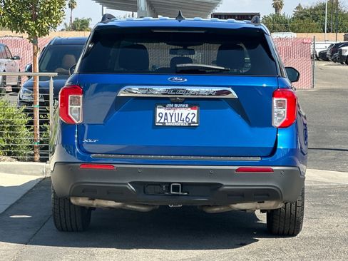 Certified 2022 Ford Explorer XLT w/ Class IV Trailer Tow Package image 5