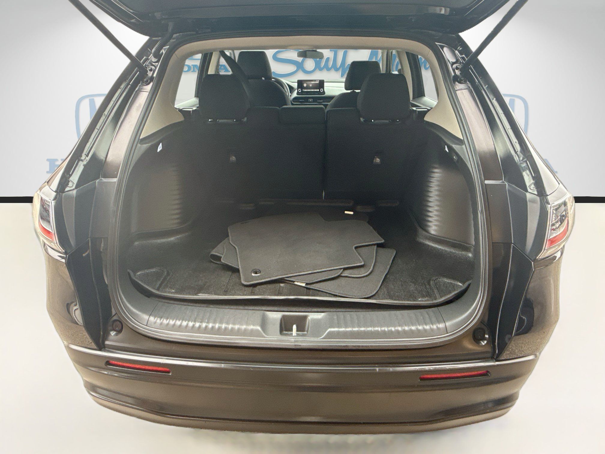 Certified 2025 Honda HR-V LX image 25
