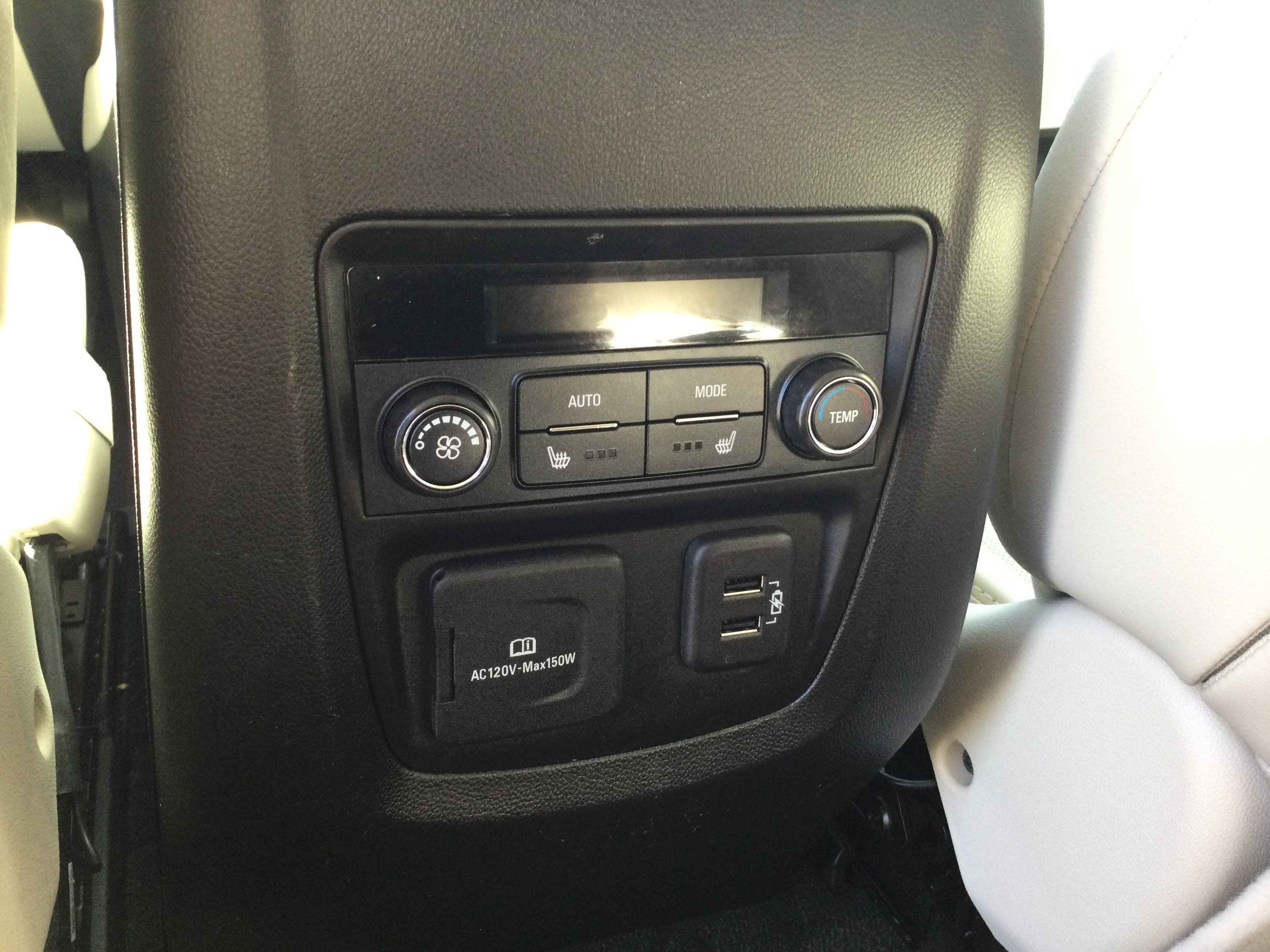Used 2023 Buick Enclave Avenir w/ Avenir Technology Package AWD/4WD image 11