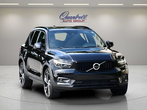 Used 2021 Volvo XC40 T5 R-Design w/ Advanced Package AWD/4WD image 2