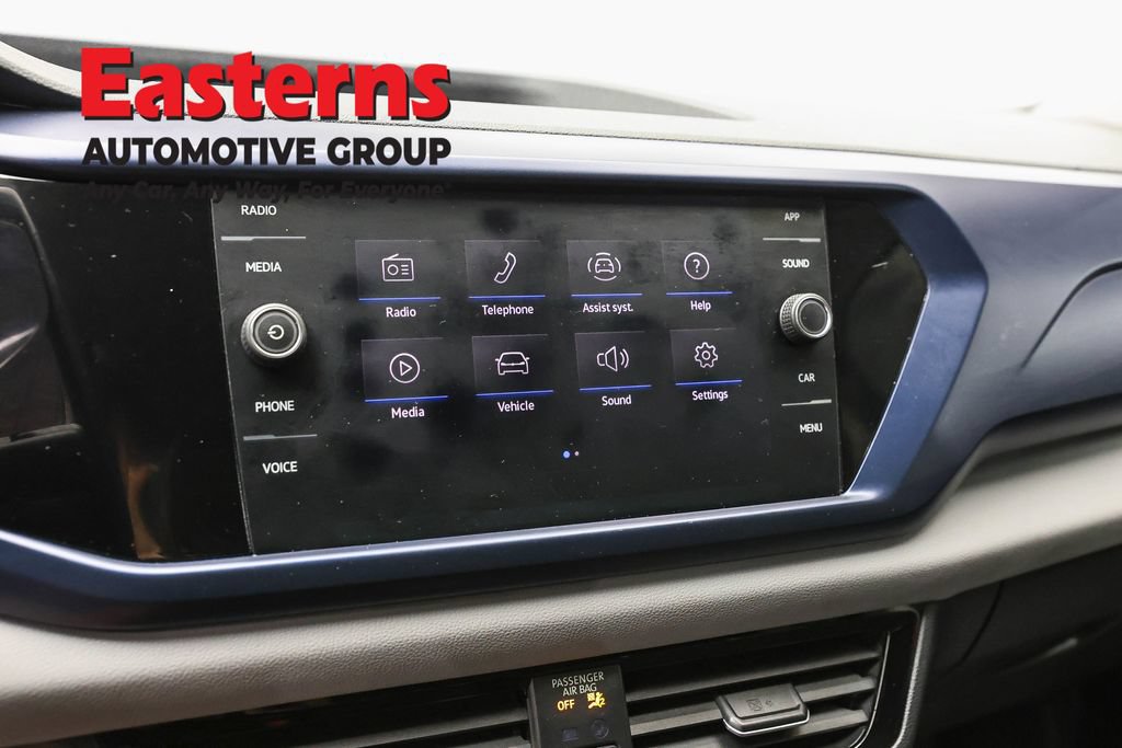 Used 2022 Volkswagen Taos SE AWD/4WD image 17