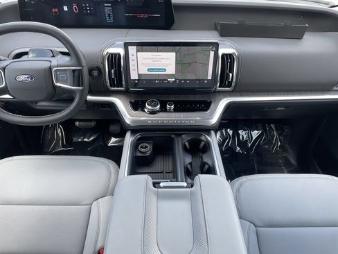 New 2026 Ford Expedition Max Platinum w/ Platinum Ultimate Package AWD/4WD image 16