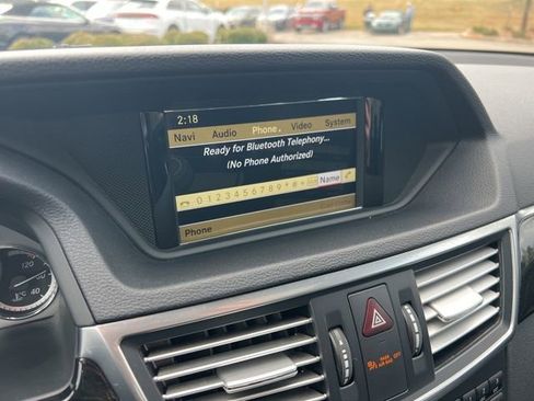 Used 2011 Mercedes-Benz E 550 Sedan image 22