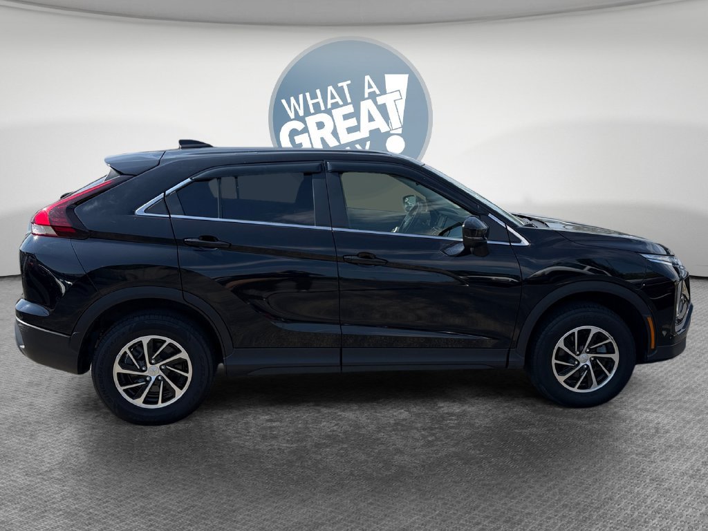Used 2024 Mitsubishi Eclipse Cross ES AWD/4WD image 2