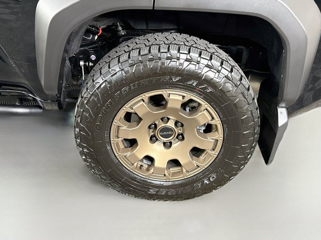 Certified 2026 Toyota 4Runner Trailhunter AWD/4WD image 37