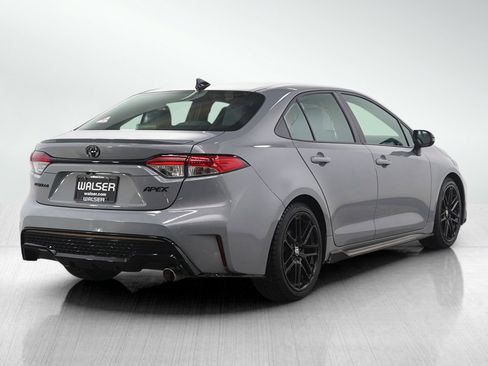 Used 2022 Toyota Corolla SE image 5