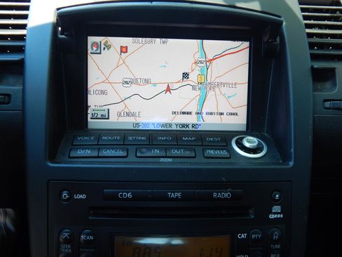 Used 2004 Nissan 350Z Touring image 22