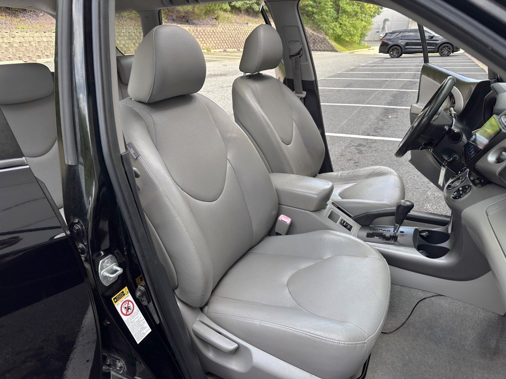 Used 2007 Toyota RAV4 Limited w/ Tow Prep Pkg AWD/4WD image 28