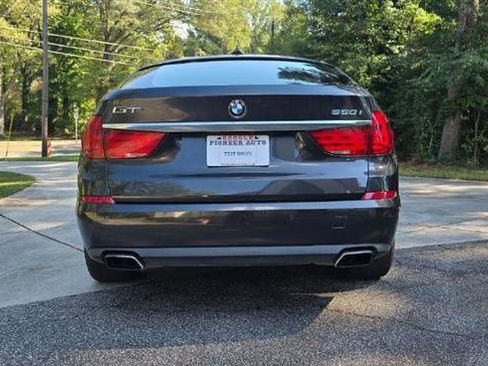 Used 2012 BMW 550i Gran Turismo 550i w/ Driver Assistance Pkg image 23