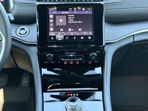 New 2025 Jeep Grand Cherokee Laredo image 29