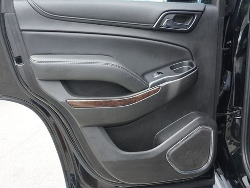 Used 2018 Chevrolet Tahoe LT AWD/4WD image 26