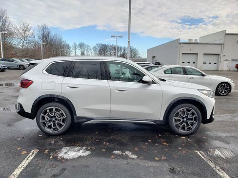 New 2026 BMW X1 xDrive28i w/ Convenience Package image 3