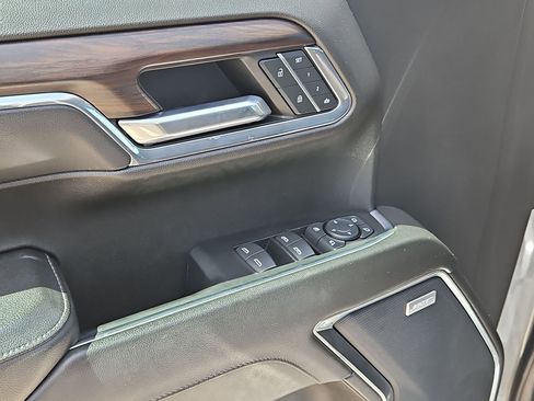 Certified 2024 GMC Sierra 1500 SLT image 12
