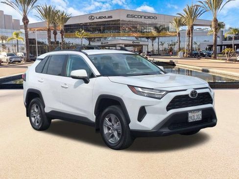 Used 2024 Toyota RAV4 XLE FWD image 3