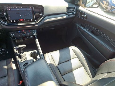 Used 2024 Dodge Durango GT AWD/4WD image 16