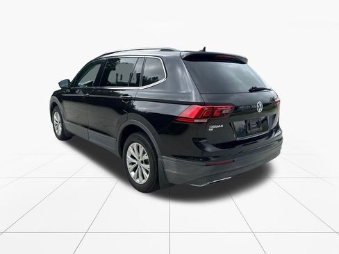 Used 2019 Volkswagen Tiguan SE w/ Panoramic Sunroof Package FWD image 6